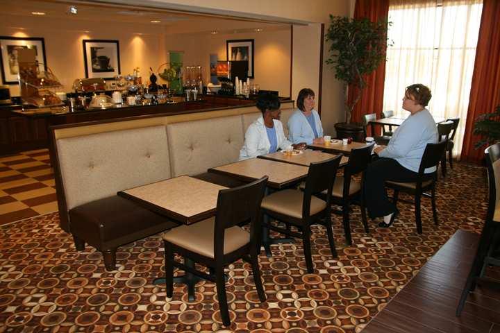 Hampton Inn & Suites מורגן סיטי מסעדה תמונה